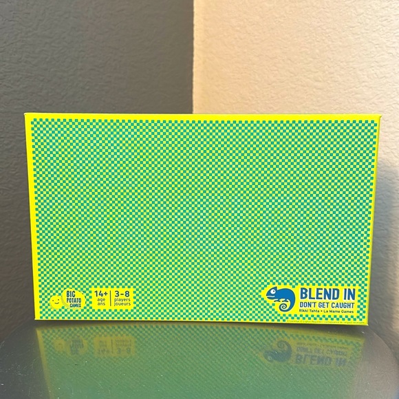 The Chameleon Board Game - Picture 1 of 4